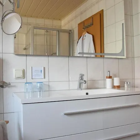 Apartment Ferienwohnung Fur 4 Personen 1 Kind Ca 68 M In Spalt, Bayern Franken Spalt